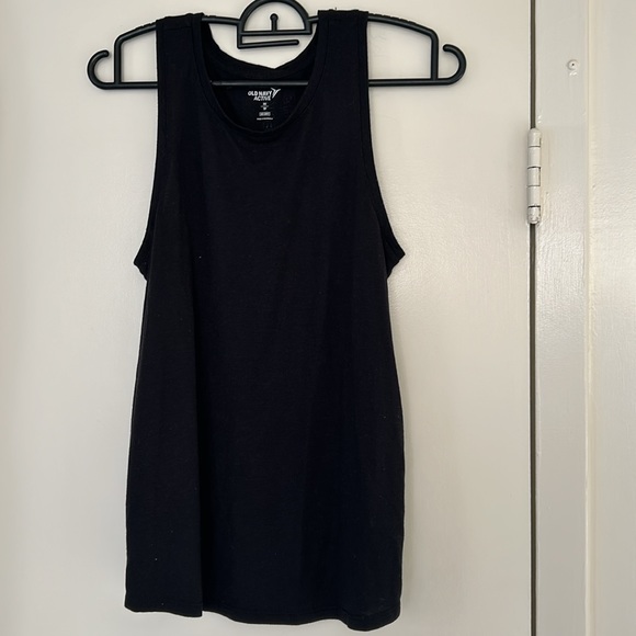 Old Navy workout tank top - Picture 3 of 4